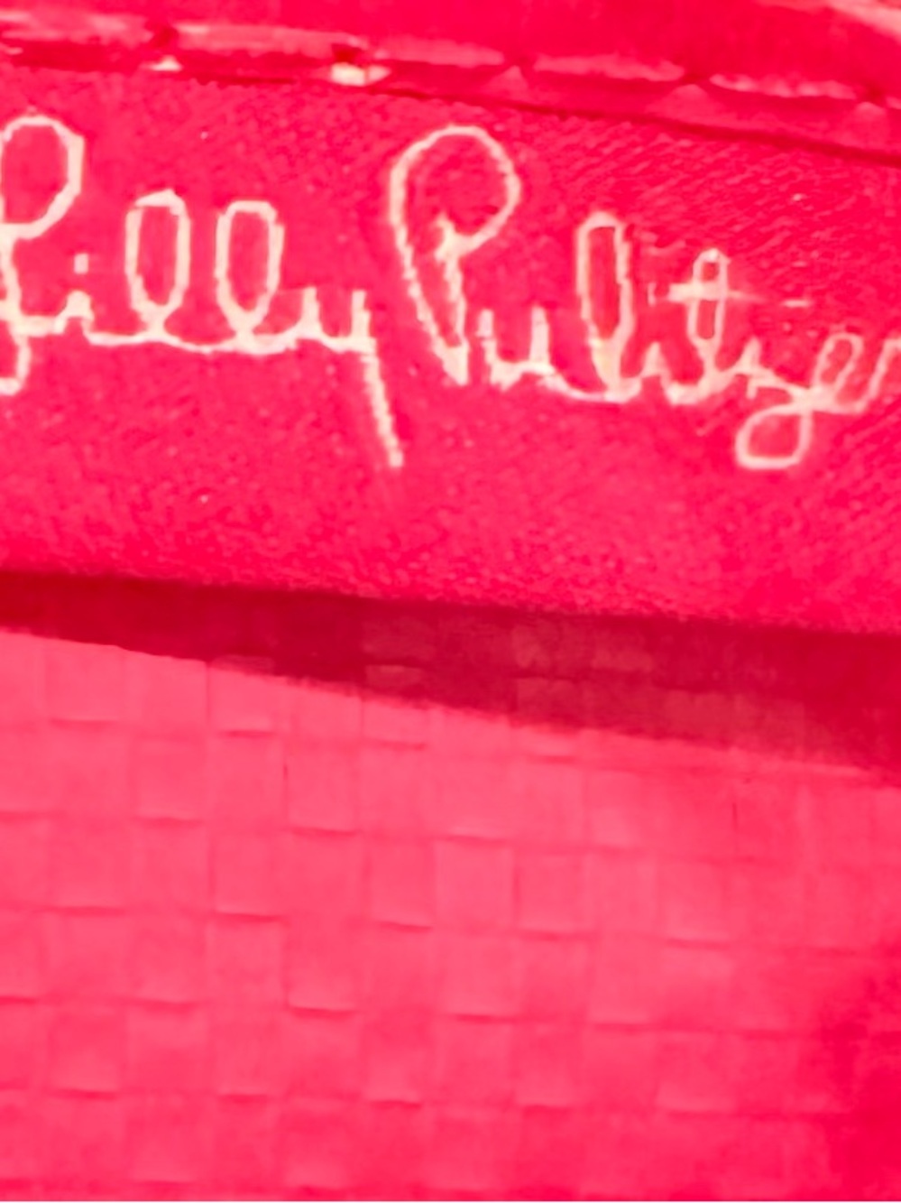 Lilly Pulitzer NWT  Pink Flamingo Print Tote with Green and Blue Accents - Picture 3 of 5